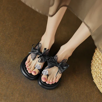 2023 Mulheres novas sandálias de couro natural 22-25cm de couro+porco+pele de carneiro borboleta nó chinelos de moda as mulheres sapatos de verão