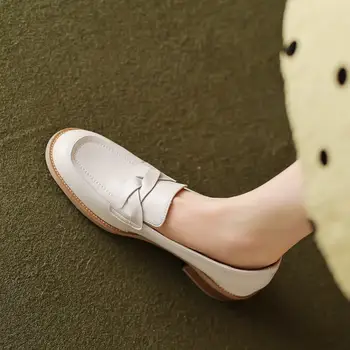 9 Anos De Idade Loja Macia De Couro Genuíno Mulheres Saltos De Sapatos De Dedo Do Pé Redondo Moda Primavera Verão De Espessura De Alta Calcanhar Sapatos Fácil A Pé