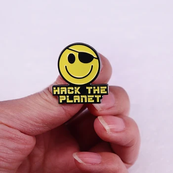 Corte o Planeta Smiley Esmalte Emblemas de Pino Hackers Novidade Marca de Acessórios de Ótima idéia de Presente