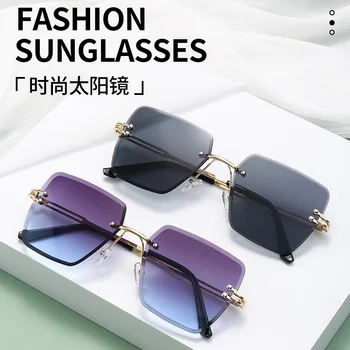 De modo Gradual de Metal Colorido Luz de luxo praça óculos de sol das mulheres os homens 2023 Alta qualidade de tendências produto sem aro de condução sombra