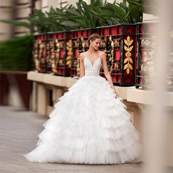Graciosa Tule Princesa Vestido De Casamento Vestido De Baile De Espaguete Fita Para O Trem Da Varredura Sem Encosto Feitos Vestidos De Noiva Vestido De Noiva
