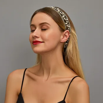 Novo E Elegante Pérolas Tiaras Para As Meninas Mulheres Elástica Hairbands Titular Ornamento Headwear Senhora De Moda E Acessórios Para O Cabelo