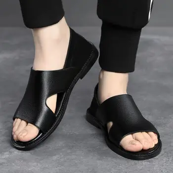 Novos Sapatos para Homens Sandálias de Couro Moda Ocos de Couro Casual Sapatos de Rua Legal Praia de Sapatos Sandálias de Gladiador